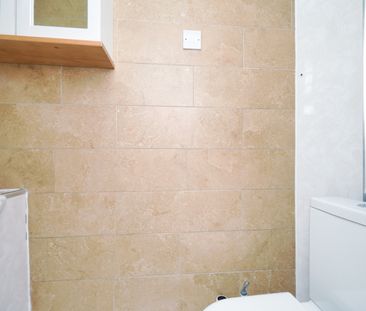 Room in a Shared Flat, Anson House, E1 - Photo 5