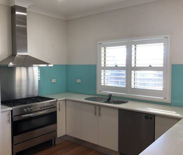 Beautiful Beachside Living - Photo 3