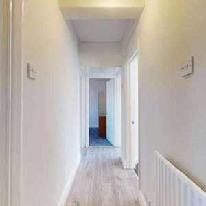 The Broadway, South Wimbledon, SW19 - Photo 3