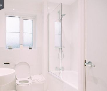 3 bedroom terraced house to rent - Photo 2