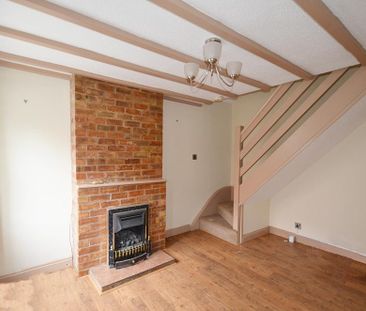 2 bedroom terraced house to rent - Photo 3