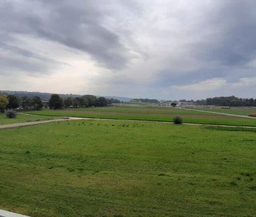 Joli studio idéal pour personne seule ou jeune couple - Photo 3