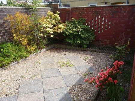 Mews Court, Liskeard, PL14 - Photo 4