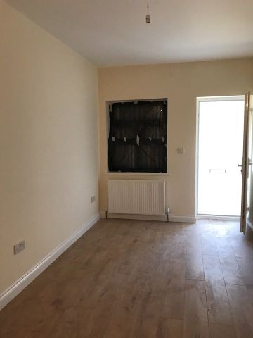 Studio Flat, Wanstead Park Road, IG1 - Photo 5