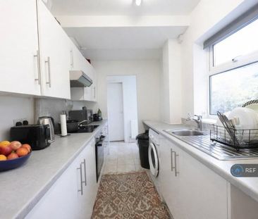 2 bedroom terraced house to rent - Photo 5