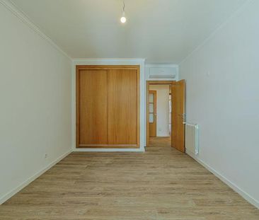 Moderno Apartamento T3 para Arrendar no Estoril Sem Móveis - Foto 3