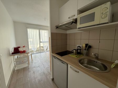 Location Appartement 1 pièce 18m² FRANQUEVILLE ST PIERRE 76520 - Photo 4