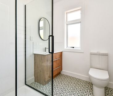 Fresh, Modern & Move-In Ready! - Photo 2