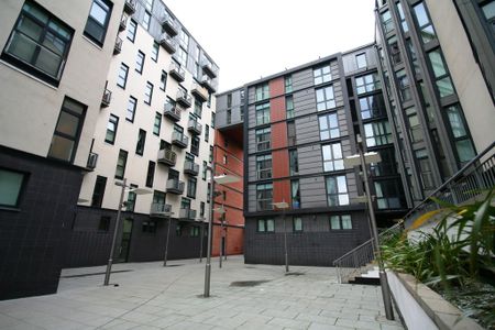 Oswald Street, 1 Bed Furnished Executive City Apartment, – Available 13/11/2024 - Photo 5