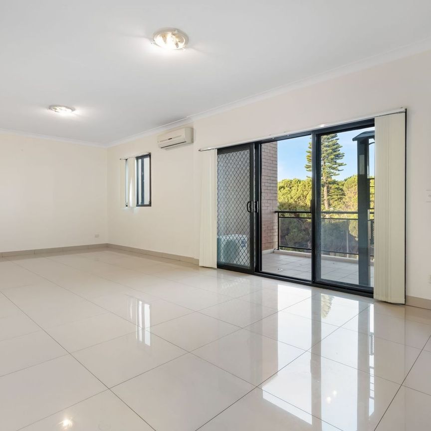 Apply Now - Century 21 &vert; the Paramount Group - Photo 1