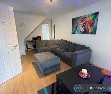 1 bedroom in a house share to rent - Photo 1