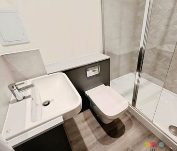 221 Guild House - Photo 6