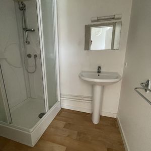 Location Appartement 2 pièces 25m² - Photo 2