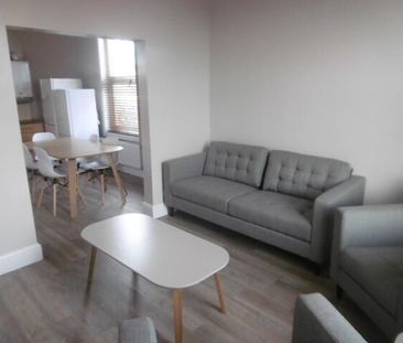 Room 2 @ Lily Grove, Beeston, NG9 1QL - Photo 2