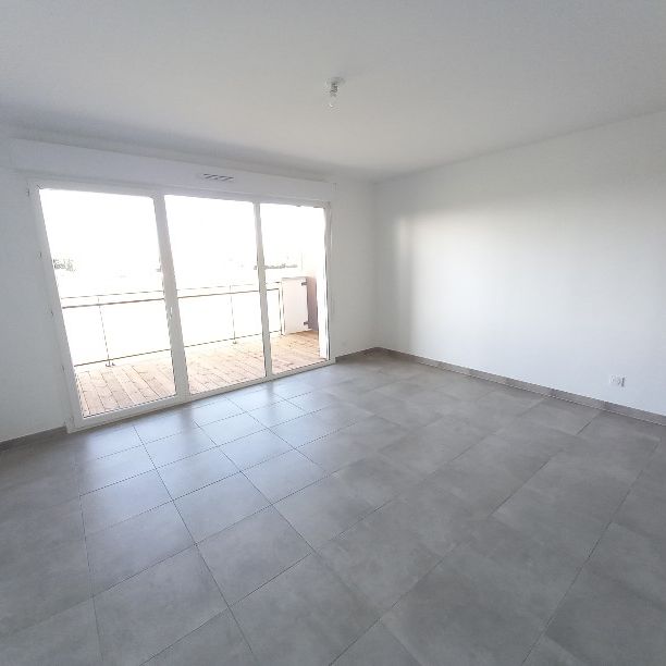 ST SAUVEUR / Location Appartement 3 Pièces 66 m² - Photo 1