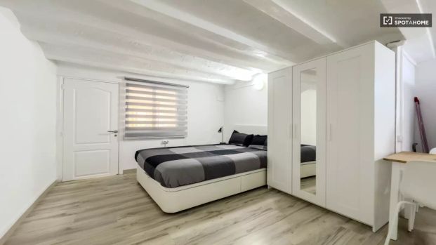 Studio for rent in Sant Pere Santa Caterina i la Ribera, Barcelona. - Photo 1