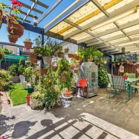 Spacious Family Home in Monterey - Photo 3