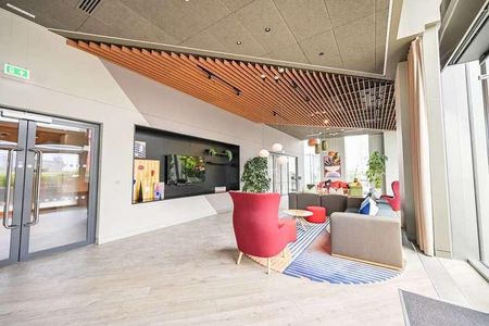 Hightail Point, Stratford, E20 - Photo 3