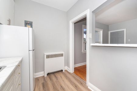 For Lease - 486 Holtby Avenue Unit# 4, Burlington, Ontario - Photo 2