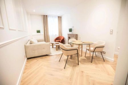 Tout savoir sur cet appartement dans le quartier Triangle d'Or, à Paris 8ème - Photo 3