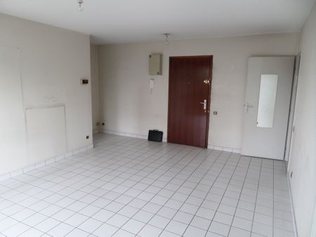 CHAMBERT CENTRE BEAU T2 – REF 289 - Photo 4