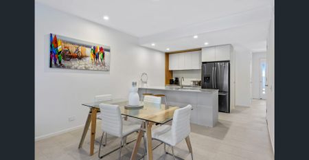 Enjoy Coastal Living Near Newport Canals - Photo 4