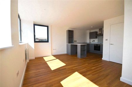 Castlewood Apartments, 192 Wellington Rd North, Heaton Norris, Stockport, SK4 2DZ - Photo 2