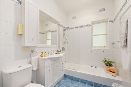 2a First Avenue, Willoughby East NSW 2068 - House For Rent | Domain - Photo 2