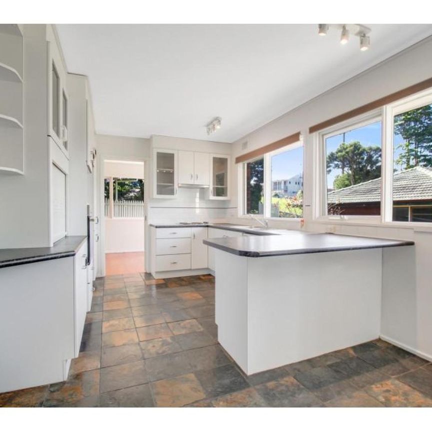 19 Rose Street, Keiraville, NSW 2500 - Photo 1