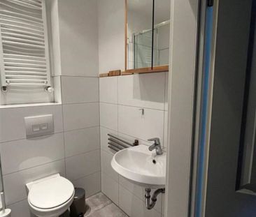 Immobilien-Richter: Möblierte 2-Zimmer-Wohnung in Düsseldorf-Unterbilk - Photo 3