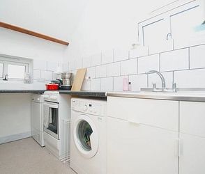 Fishermans Wharf, The Quay, Sandwich, CT13 9RU, Kent - Photo 2