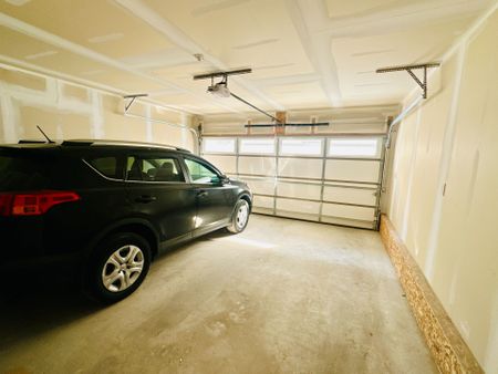 For Lease - 27 Albert Firman Lane, Markham, Ontario - Photo 3