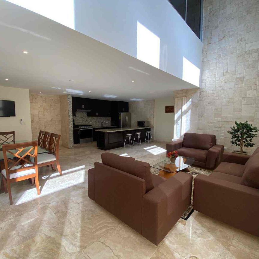 Loft amueblado y equipado de 2 recámaras en privada, en colonia privilegiada dentro de periférico. - Photo 1