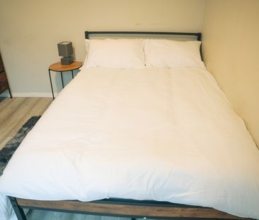 Room in a Shared House, Datchet Road, SE6 - Photo 2