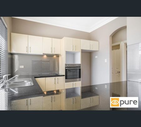2/6 Arthur Street, Shenton Park, WA 6008 - Photo 4