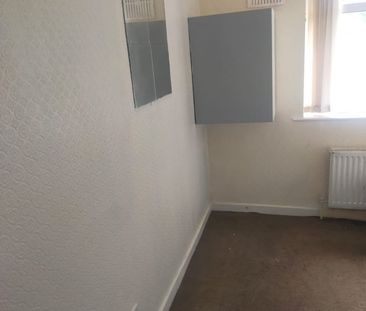 Room in a Shared House, Woodlands Road, B11 - Photo 3