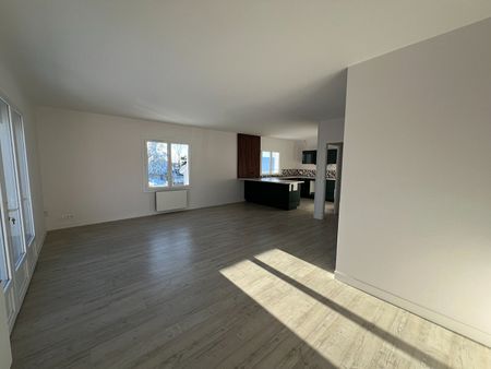 Location Appartement 3 pièces 87m² - Photo 3