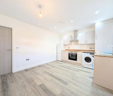 1 bedroom ground floor flat to rent - Photo 5