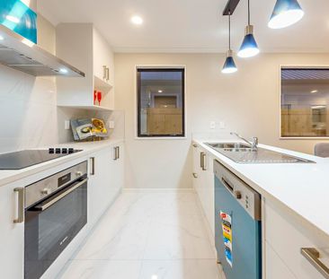 Stunning Single-Level Standalone Home! - Photo 6