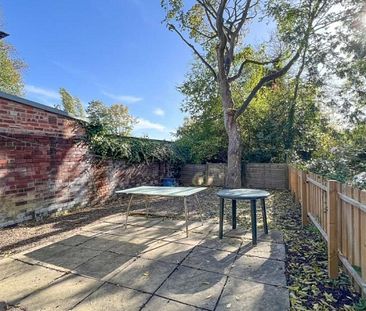 Spacious 4-bedroom house - Photo 5