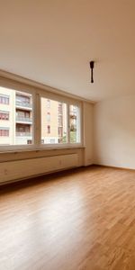 Helle und gemütliche 1 Zimmerwohnung mit Bad und Küche per sofort - Photo 3