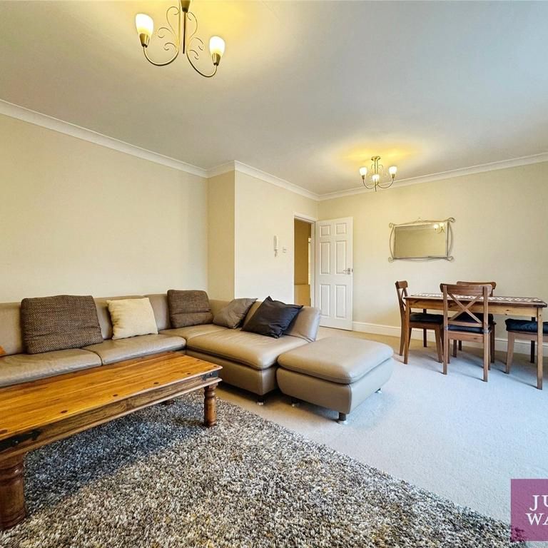 2 bedroom flat to rent - Photo 1