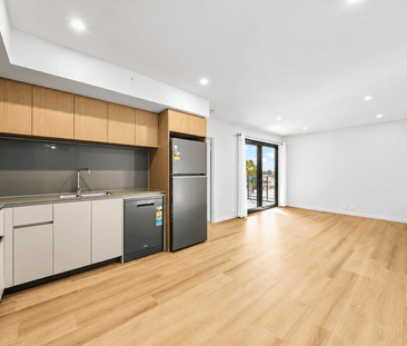 Luxurious Apartment Living - Photo 3