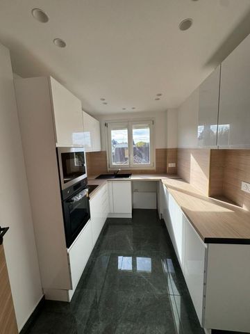 Location Appartement 4 pièces Meublé 76m² ST MAUR DES FOSSES 94100 - Photo 4