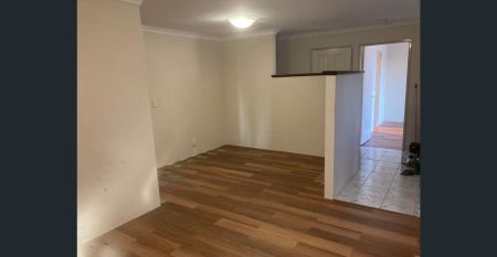 CUL DE SAC LIVING - Photo 3