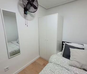 Carrer de Santa Teresa de Jesús, Burjassot, Valencian Community 46100 - Photo 6