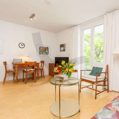 Nice Single Living - Photo 1