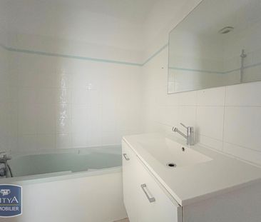 Location Appartement 3 pièces 64m² LIBOURNE 33500 - Photo 2