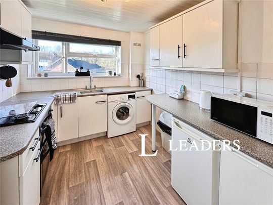 2 bedroom apartment to rent Rothesay Avenue, Newcastle, ST5 - Photo 1