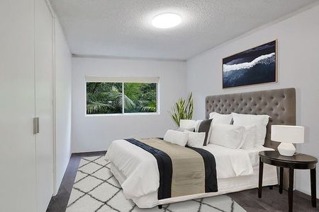 Spacious Two Bedroom Apartment + 2 Undercover car spaces - Photo 2